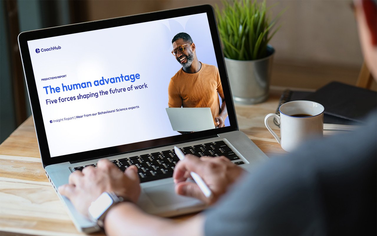 25_GLO_EN_Predictions-Report_Thumbnail_Mockup